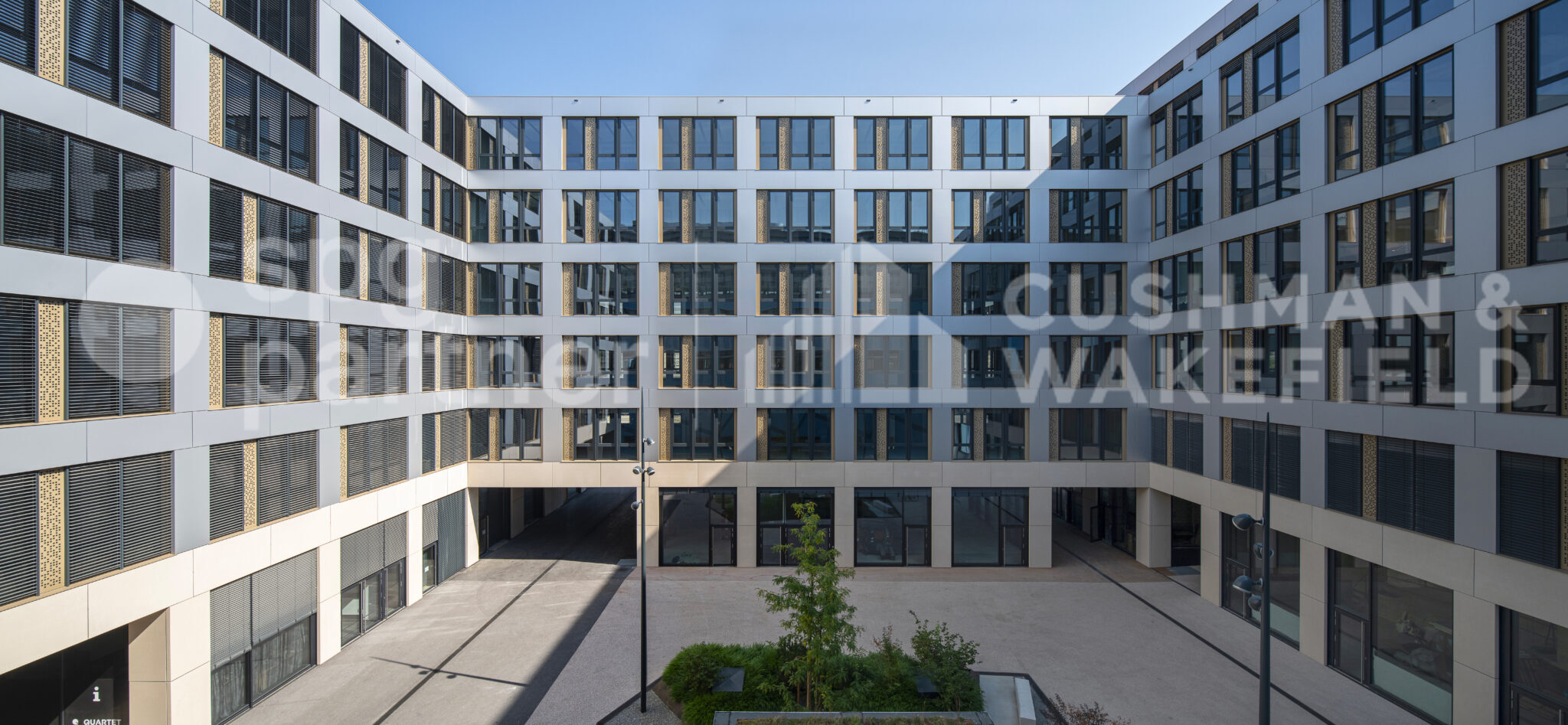 Atelier à louer – 1500 m² – LES CHARMILLES – Lyon 114 – Genève-Petit-Saconnex