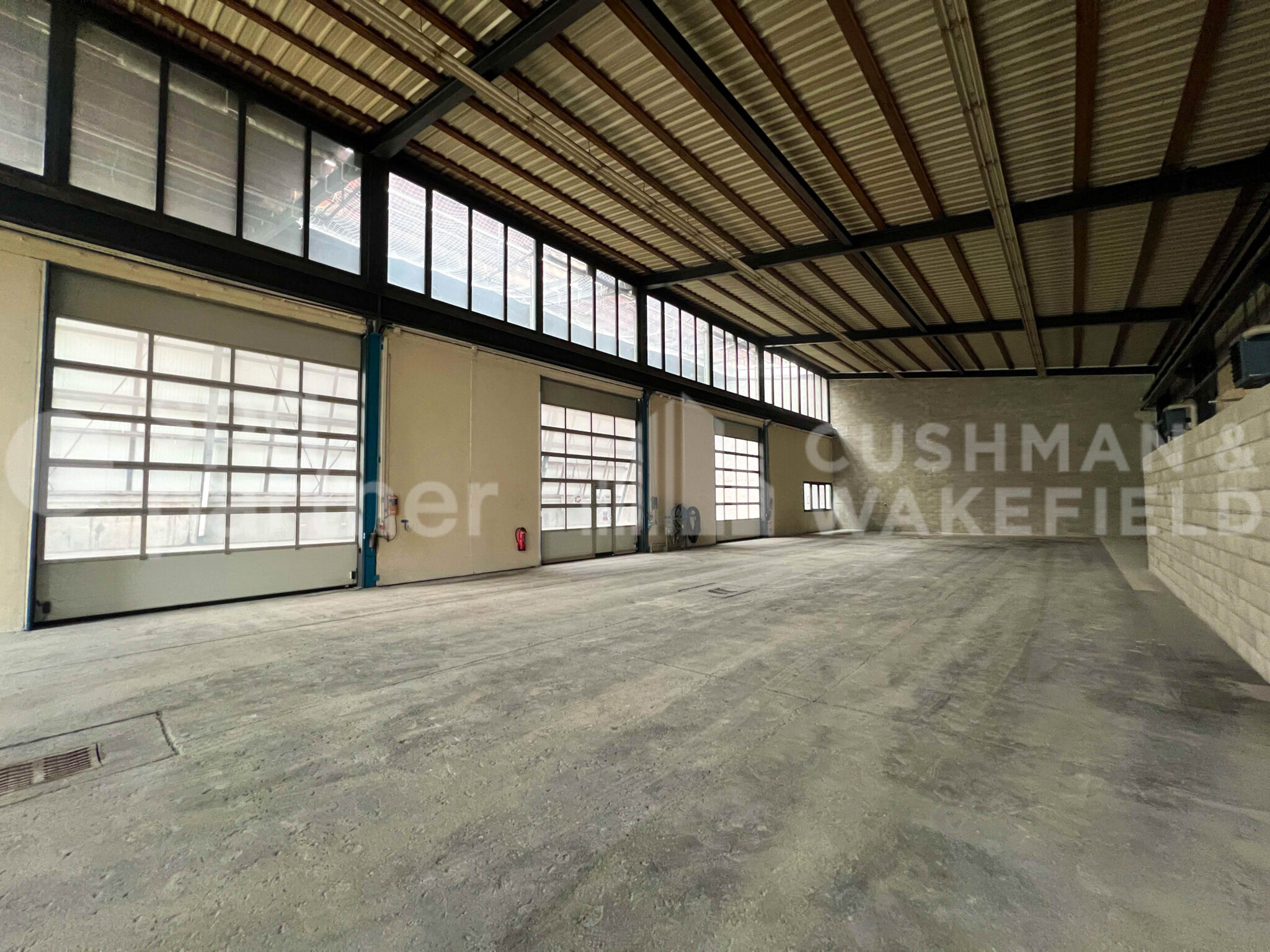 Atelier à louer – 2390 m² – PONT BUTIN – Grandes-Communes 6 – Lancy