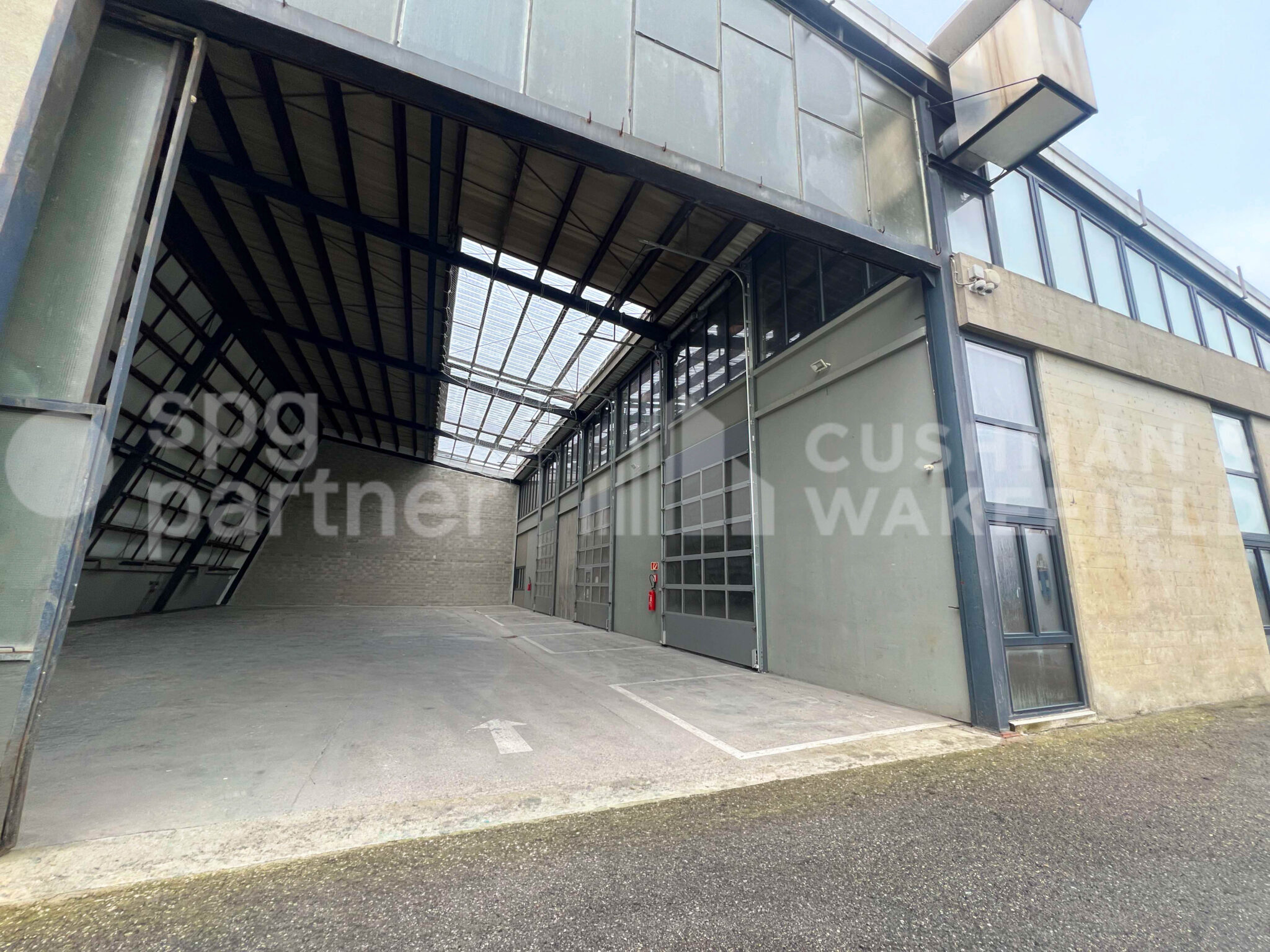 Atelier à louer – 2390 m² – PONT BUTIN – Grandes-Communes 6 – Lancy