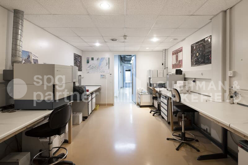 Local administratif à louer – 500 m² – ZIPLO – Aulx 12 – Plan-Les-Ouates